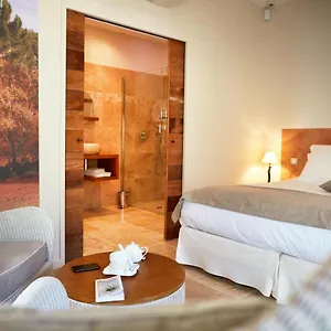 les-mazets-du-luberon.fr-provencehotel.com/